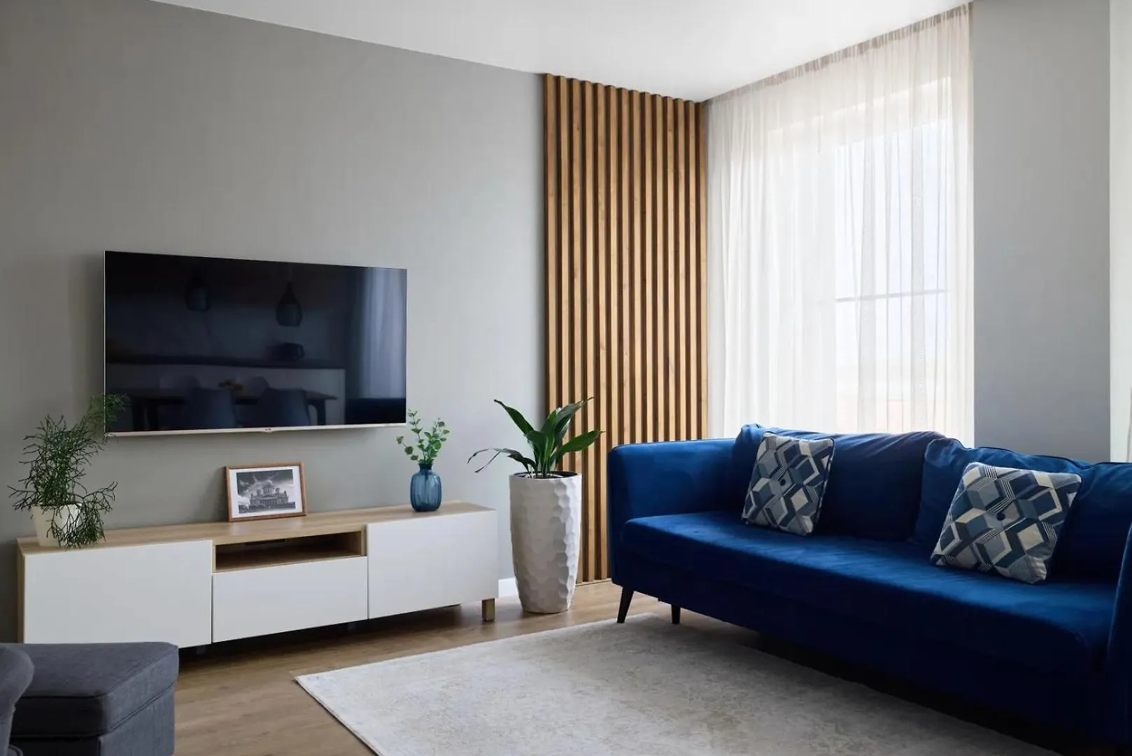 Karama Apple Building Apartments Dubai Hotel