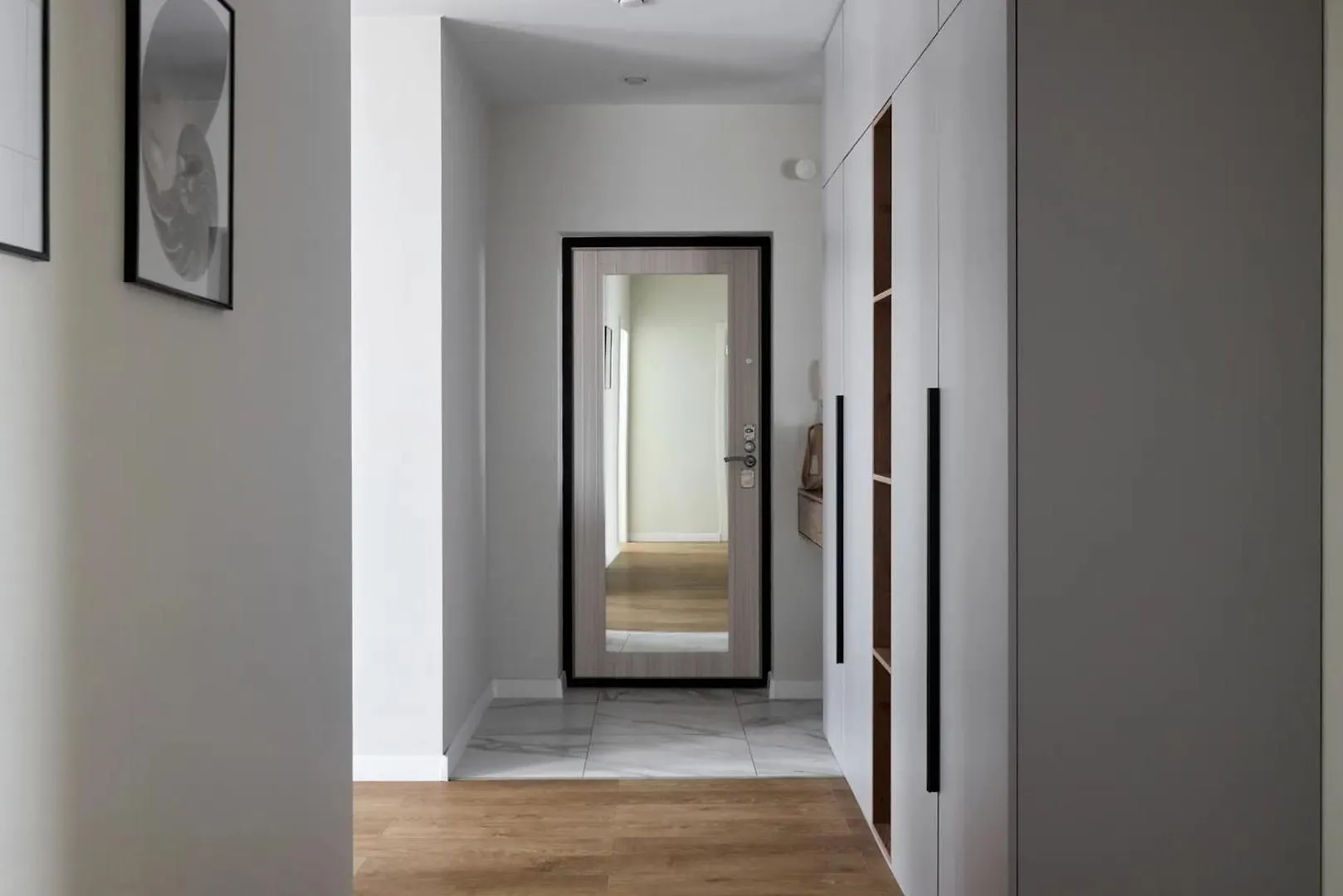 Karama Apple Building Apartments Dubai Hotel